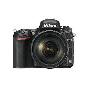 NIKON D750 + Nikkor 24-120 f4/G ED VR + Lexar SD 400x 8GB